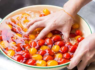 bersihkan pestisida strong alkali 11.5